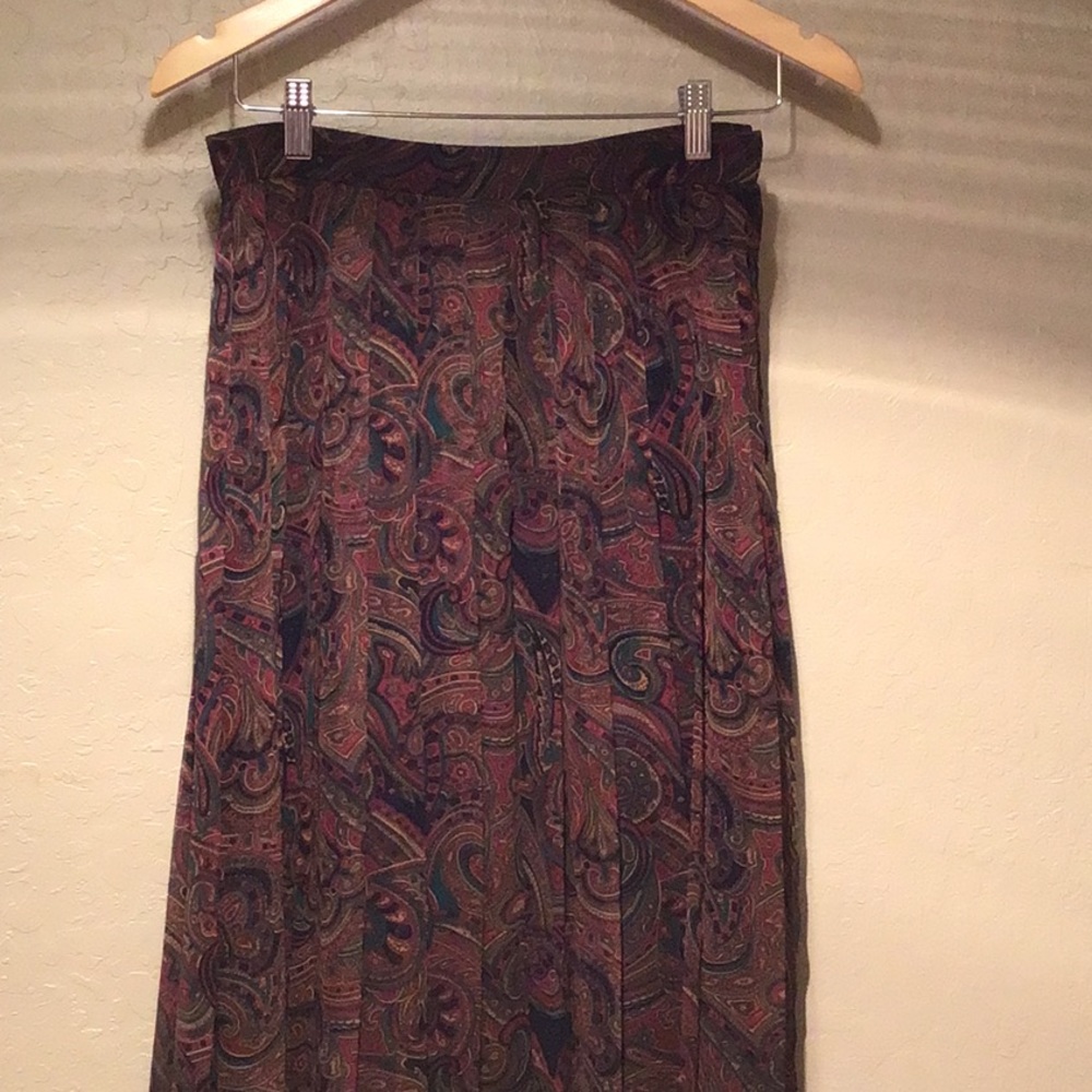 Pleated chiffon paisley skirt sz 8